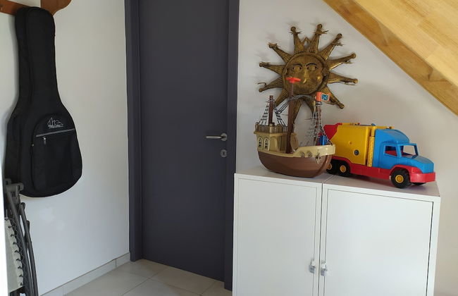 New House on the Edge of a Large Forest, Large Garden,very Quiet, Beautiful Area - Foto 2