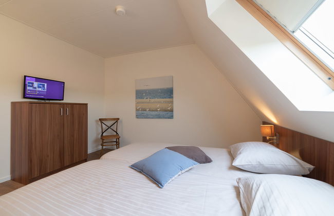 4 bedroom House in Colijnsplaat with garden and terrace - Photo 20