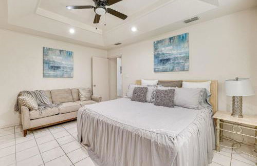 Pet-Friendly San Juan Home with Private Yard and Grill - Foto 1