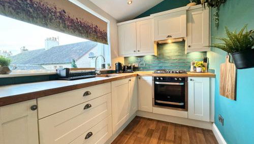 Chestnut Cottage - Photo 2, stove, pet friendly, toaster