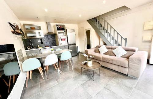 Fabulous Apartment AC Lovely Terrace 10 min Paris - Photo 2