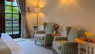 Lake Cottages at Cwm Chwefru - Foto 5