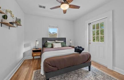 Spacious Modern Farmhouse w/ Private Patio & BBQ! - Foto 31