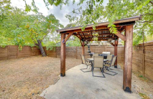 about 2 Mi to Dtwn San Antonio Comfy Home with Yard! - Foto 23