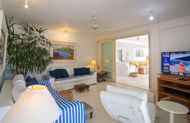 Harmoniosa Mansão com 7 Suítes Ferradura - Foto 50