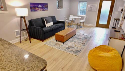 DC Beckons Darling Apt Sleeps 4 - Foto 2