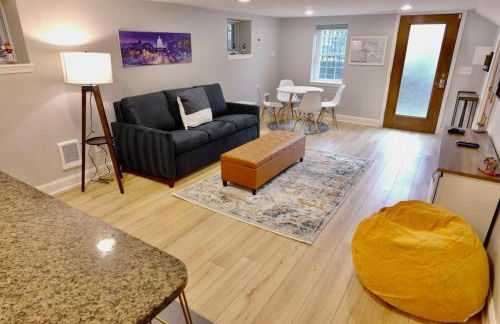 DC Beckons Darling Apt Sleeps 4 - Foto 2