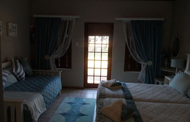 Tripple Room 3 Singlesking Single Cherry Lane Self Catering and BB - Foto 12