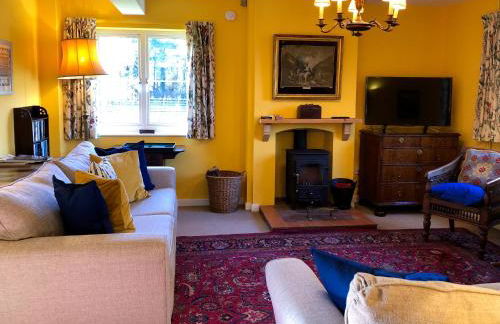 Orchard House - Photo 3