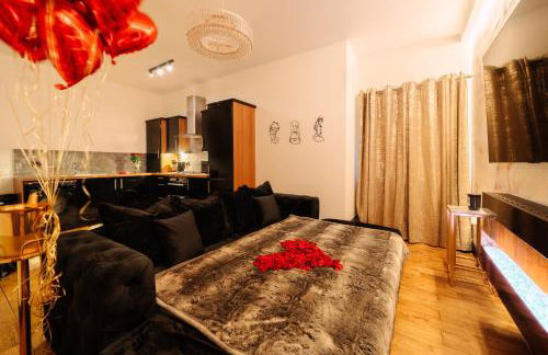 Casa Amor - Adult Only Jacuzzi Suite - Photo 6