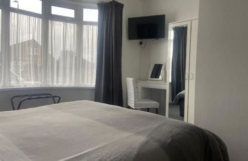 BeRo Bungalow with a hot tub & a large garden! - Foto 7