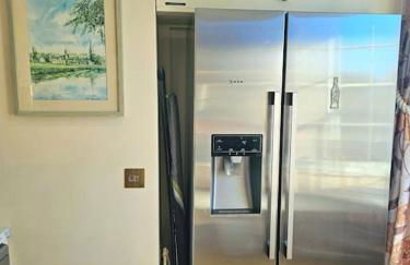 Private Woody Apartment, 2 King Beds, Very Centre Stamford - Foto 13