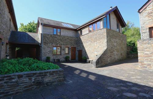 Courtyard Cottage - Photo 1