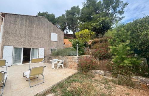 Charmant T2 avec terrasse, piscine et jardin - Foto 35