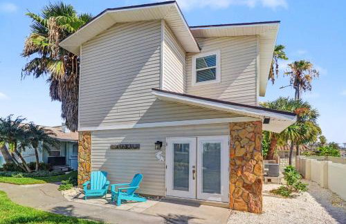 Beachy Keen Cottage - Photo 3