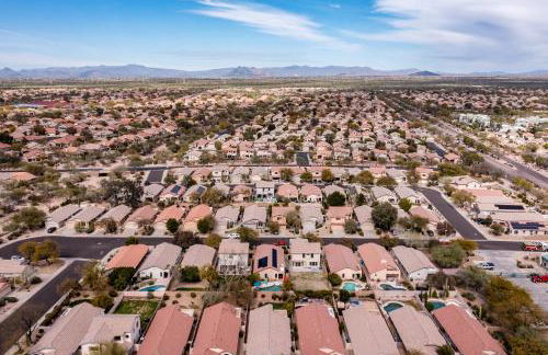 Chic Poolside Oasis - Karaoke - BBQ - Games - Foto 51