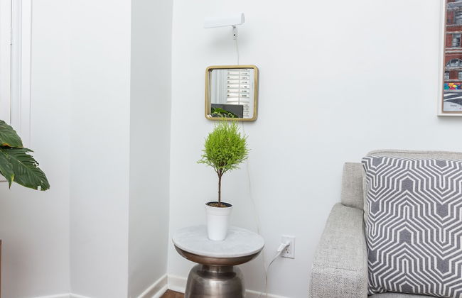 Applewood Suites - Queen West - Photo 16