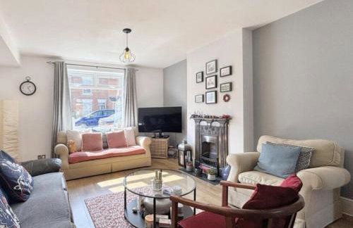 Amazing Abodes - Photo 4