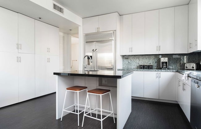 Balboa I by Avantstay - Stylish Condo Balboa Park Adjacent w/ Views! - Photo 14