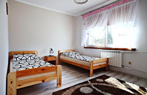 Apartament z tarasem i pokoje KLIMATYZOWANE -Drozdówka Solina - Foto 54