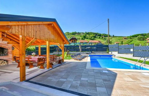 Cozy Home In Vrhi Pregradski With Sauna - Foto 8