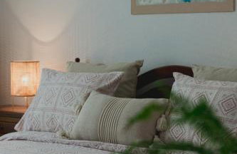 The House Around The Corner - Photo 1