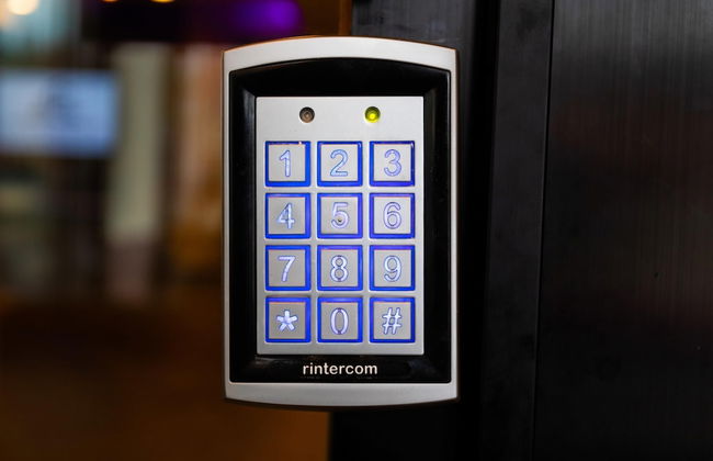 Sosuite 2BR Penthouse w W D Gym On-site Bar - Foto 26