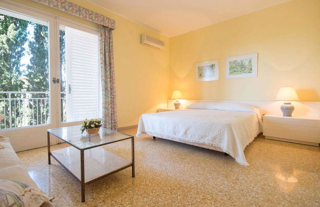 Villa Monica - Foto 1