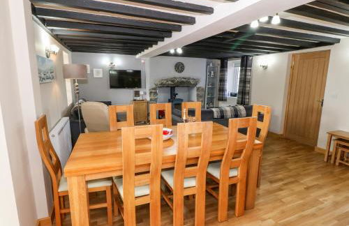 Min-y-rhos - Photo 9