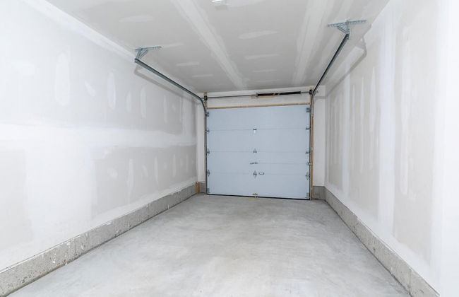 4BR 3BA Townhouse on Lake Ontario Free Parking Gym - Foto 13