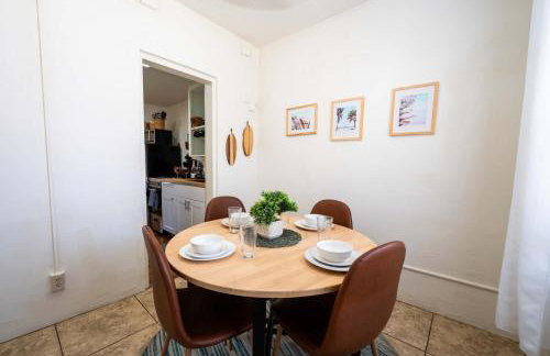 Breezy 1BR Retreat Walk to UofA and Spring Fun - Foto 49