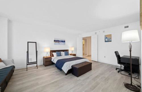 Bold Boardwalk 2BR 3BA Condo by CozySuites - Foto 4