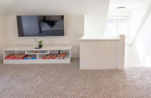 Spacious and Cozy St Louis Gem ABODEbucks - Photo 36