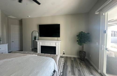 Beautiful New construction home - New Pool & Spa! - Foto 25