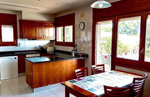 Casa de 2000 m2 Piscina Mar Barbacoa y Felicidad - Foto 24