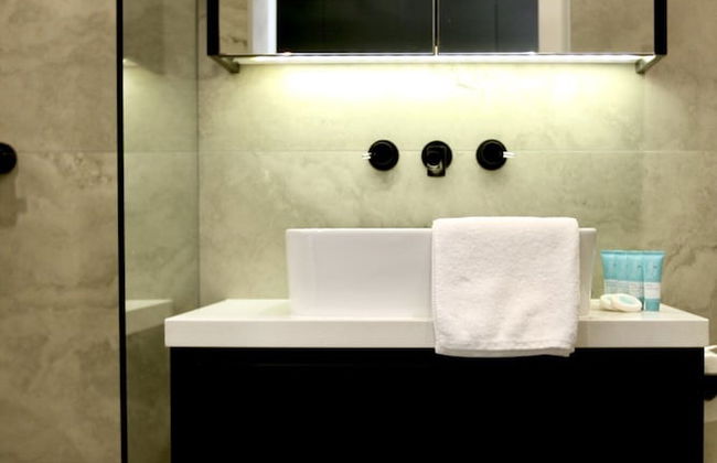 Lux Quiet Apartment in Potts Point - Photo 5