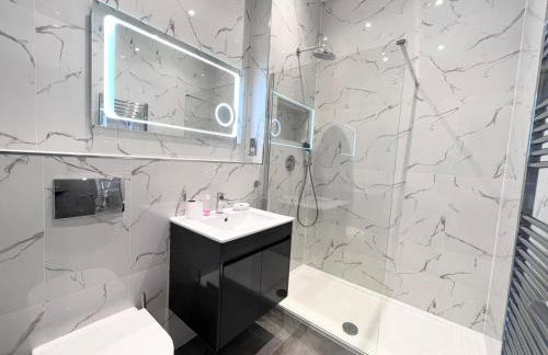 Marvel Retreat - Photo 3