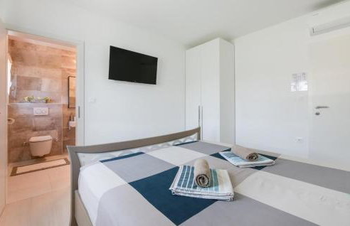 Awesome Home In Mali Vareski - Foto 29