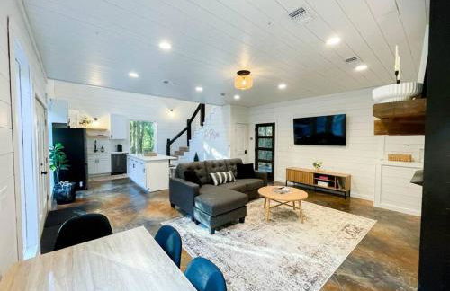 the RISER - BRAND NEW Modern Cabin in Broken Bow - Foto 37