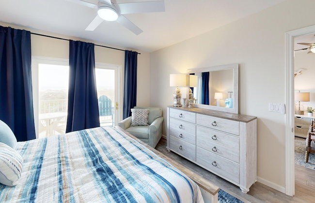 Grand Caribbean by Silver Sands Vacation Rentals - Photo 7
