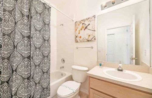 SUPER LUSH- FOAM BEDs w POOL & GAMEs - Foto 24