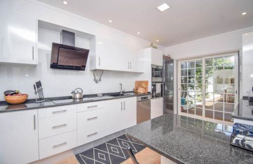 Amazing Family House with Swimming Pool - Foto 9