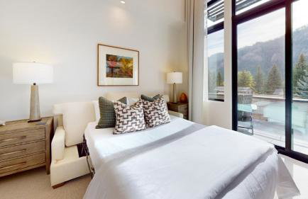 The Residences at One Twenty Unit 302 - Foto 36