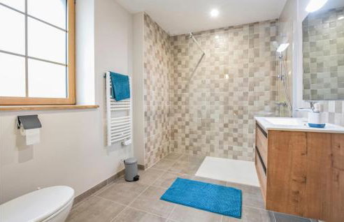 Gorgeous Home In Fierville-Les-Mines - Foto 23