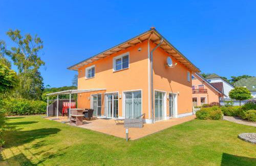 Ferienhaus Meinholdstraße mit eigener Sauna, Kamin, 4 Schlafzimmern ca 500m vom Ostseestrand - Foto 1