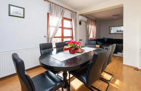 Stunning Home In Velika - Photo 4