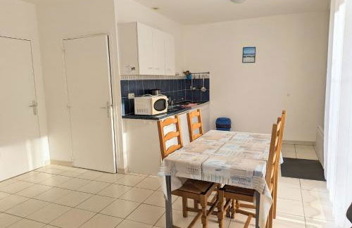 Appart' avec grande terrasse vue mer -50m plage et du sentier de randonnée - Photo 10