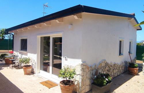 Villino del Sole - 1 km dal Mare, Giardino Privato, Posto auto, WiFi - Foto 4