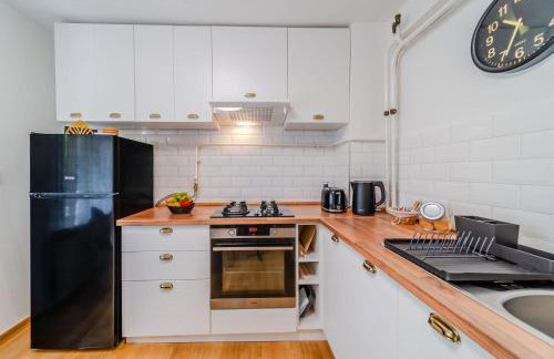 Family Friendly Apartment With Parking - Happy Rentals - Foto 12