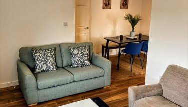 2 Bedroom Apartment Denton, suitable for professionals needing a peaceful work environment - Foto 5